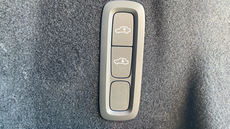 Volvo Xc60 2.0 B4D R DESIGN Pro 5dr AWD Geartronic Diesel Estate